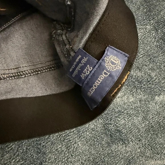 Democracy Dark Wash Jeans   New without tags - Picture 3 of 4